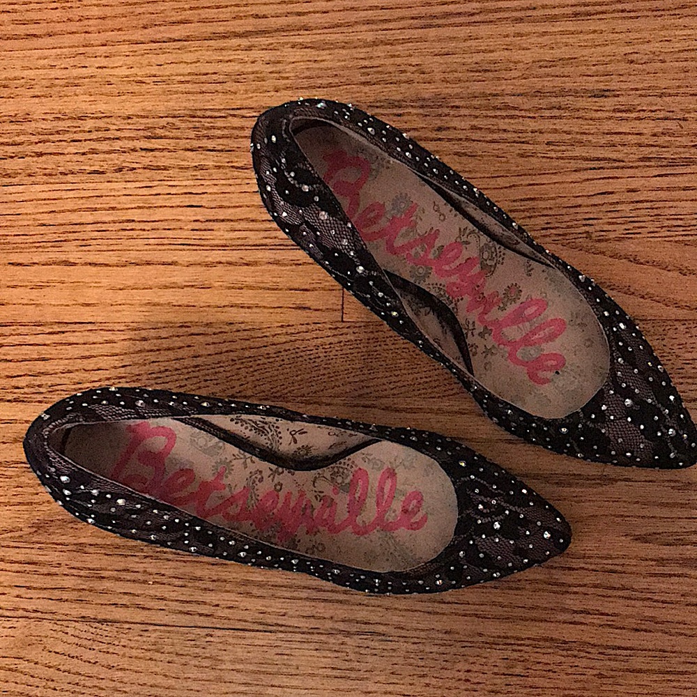 Betseyville pink/black lace 4 inch heels.